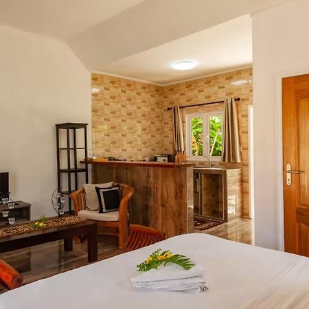 Kai Selfcatering Hotel La Digue Exterior foto